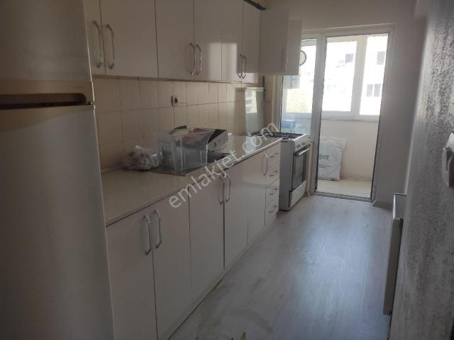 Silivri Yeni Mahallede Ana Caddede Kiralık Daire