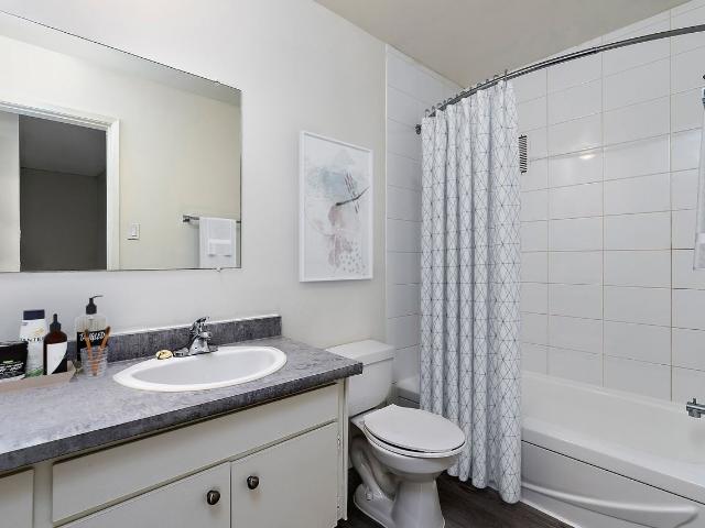 Sir William Place 1 Bedroom Apartment for Rent at 8830 85 St Nw, Edmonton, AB T6C 3C3 Bonnie Doon