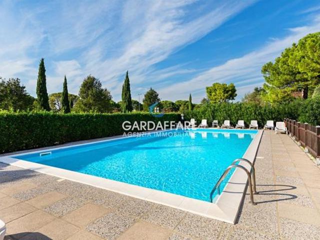 SIRMIONE COLOMBARE OTTIMA VILLETTA TRILOCALE CON PISCINA