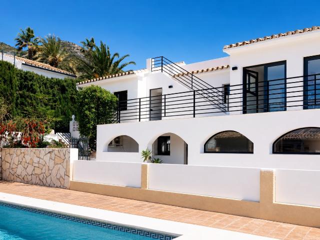 Situada en Capellanía, una de las zonas residenciales más co. 224m² Benalmadena Costa