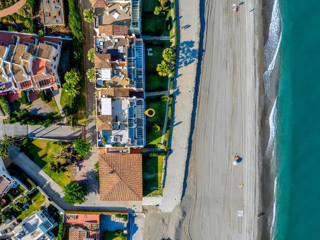 Situado en un prestigioso complejo de primera línea de playa. 138m² Estepona