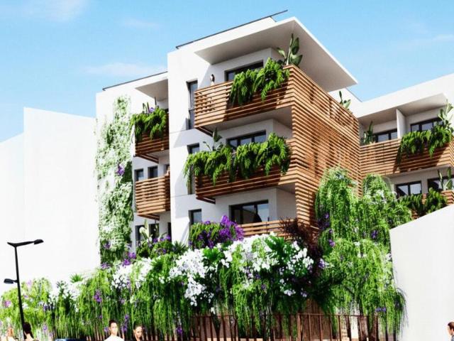 Situé a Toulon Ouest, dans une résidence moderne et sécurisée, appartement de type 4 de 73m² avec terrasse de 16m², jardin de 93m² et place de stationnement en sous sol