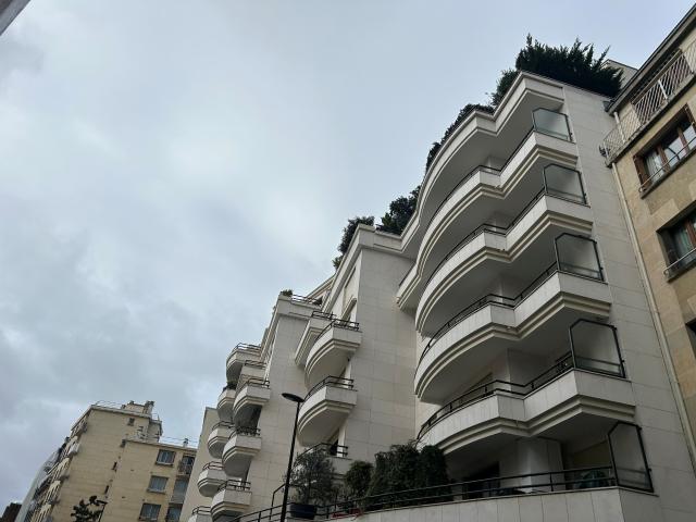 Situé rue du chemin vert à Boulogne Billancourt Studio 41m2