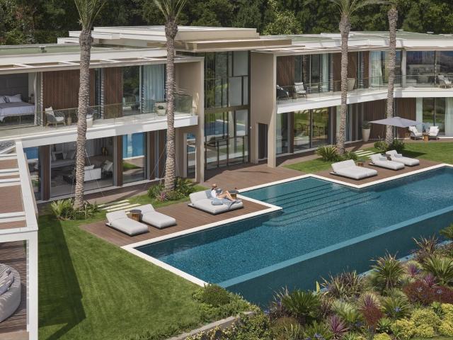 Située sur l'un des plus beaux terrains du prestigieux quart. 1400m² Cannes