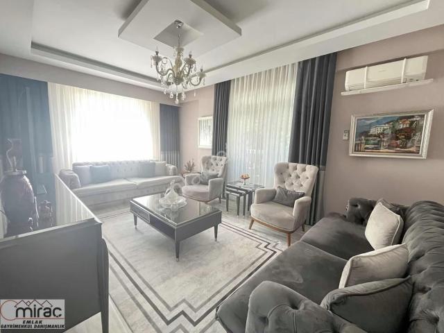 Site İçerisinde 2+1 Orta Kat Ultra Lüks Daire
