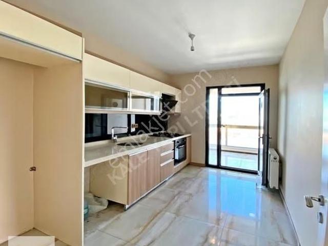 Site İçerisinde 2+1 Satılık Daire \ Tüm Sosyal İmkanlar Mevcut
