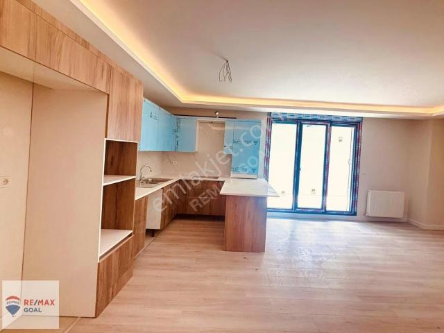 Site İçerisinde Merkezi Konumda 2+1 Satılık Daire