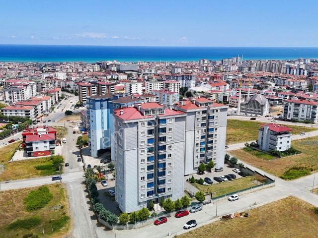Site İçi Deniz Manzaralı Geniş 3+1 Satılık Daire