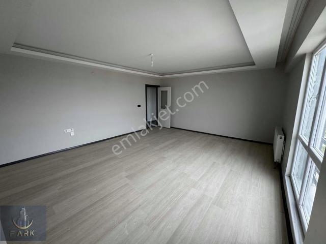 Site İçi Satılık Geniş Ferah Daire