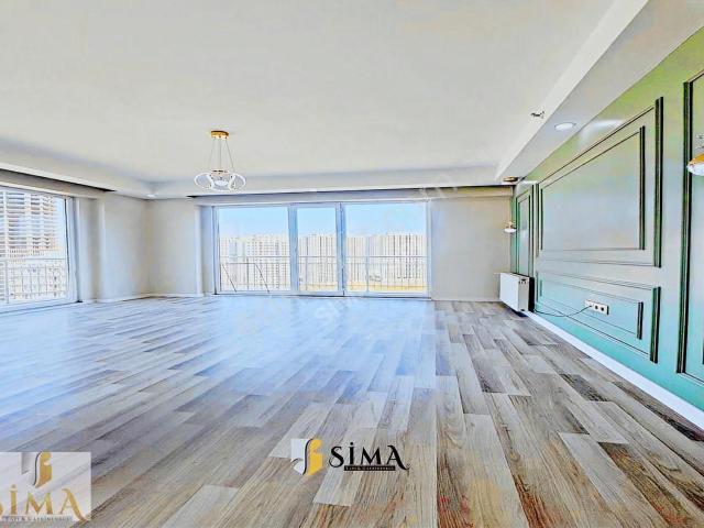 Site İçinde 120 M2 Satılık 3+1 Çift Balkonlu Ebeveyn Banyolu Daire