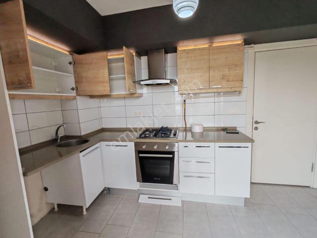 Site İçinde 2+1 Kiralık | Genç Bina |spor Salonu & Otoparklı!