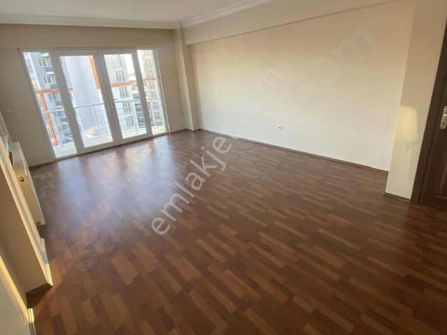 Site İçinde Ferah Yaşam Çam Evleri 3+1 Kiralık Daire