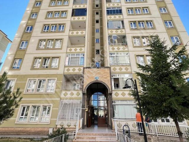 Sitede Yeşillik İçinde 3+1 Kiralık Daire klavuz Özbelsan Toki