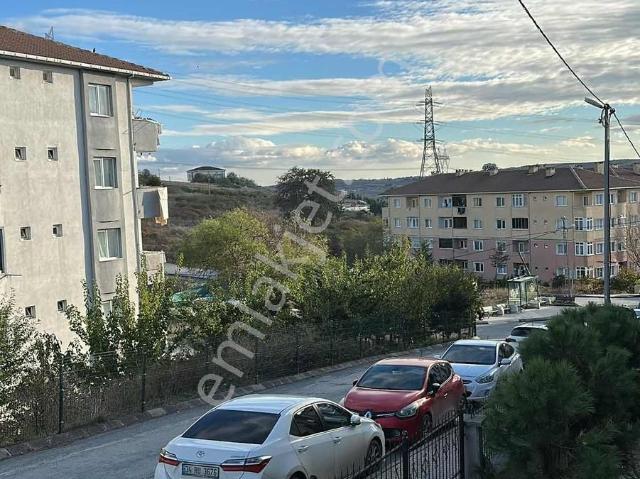 Sitenin En Ön Cephesi Ara Kat 3+1 Daire