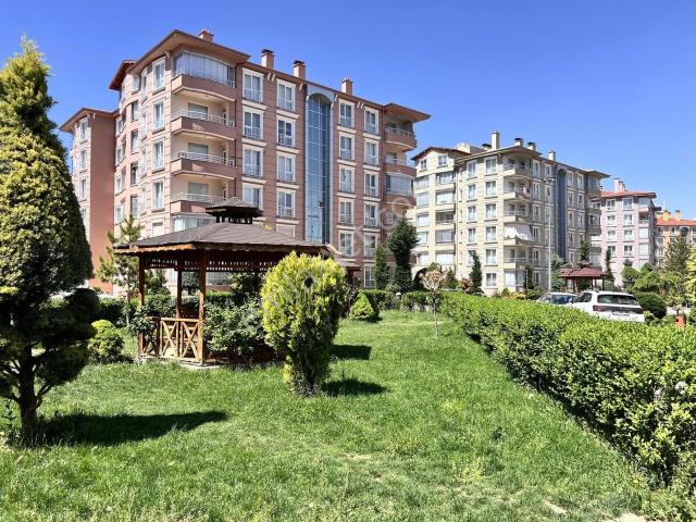 Sitenin En Uygunu ! Akabe Mah. Akkonak Sitesi 3+1 Arakat Satılık