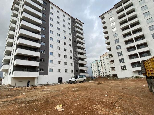 Sivas Merkez Kılavuz Mah. 3+1 Satılık Daireler