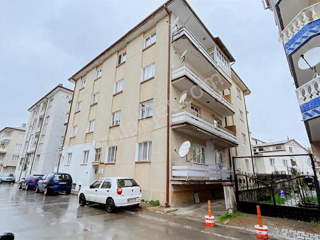 Sivas Ozan Emlak'tan Kümbet'te Satılık 2+1 Daire uygun Fiyat