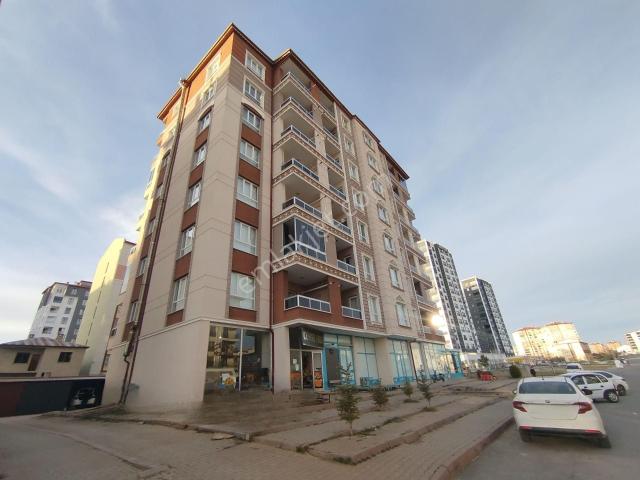 Sivas Satılık Daire Kılavuz Mah. 4. Kat 3+1