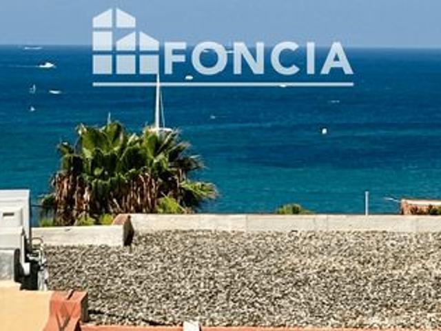 Six fours les lones, vue mer