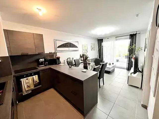 Six Fours les Plages 83140 Achat / Vente appartement 2 pièces t2 jardin terrasse