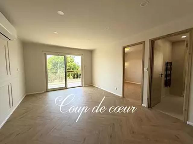 Six Fours les Plages 83140 Achat / Vente appartement 3 pièces t3 au dernier étage balcon
