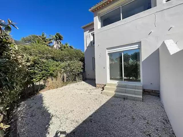 Six Fours les Plages 83140 Achat / Vente appartement 3 pièces t3 jardin