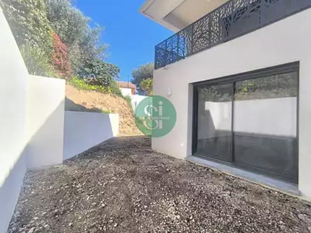 Six Fours les Plages 83140 Achat / Vente divers 3 pièces