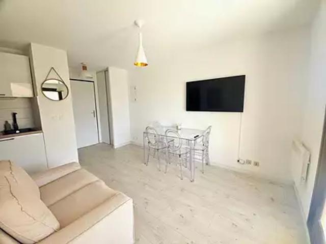 Six Fours les Plages 83140 Achat / Vente maison 2 pièces t2 piscine balcon