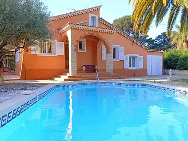 Six Fours les Plages 83140 Achat / Vente maison 5 pièces t5 piscine jardin