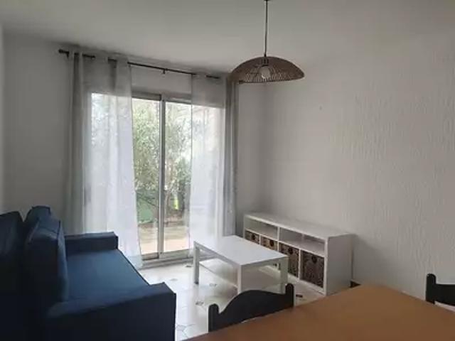 Six Fours les Plages 83140 Location appartement 2 pièces t2