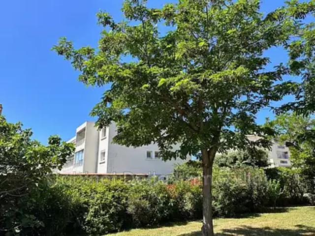 Six Fours les Plages 83140 Location appartement 3 pièces t3 terrasse