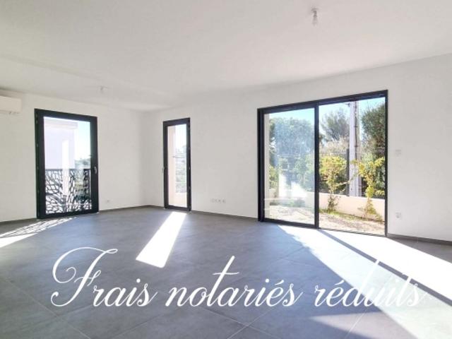 Six Fours les Plages, T3 en rez de jardin + garage au sous sol