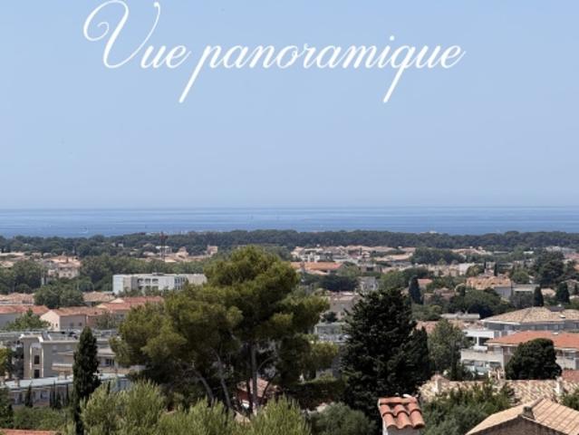 Six Fours les Plages, villa avec piscine, divisée en 2 appartements