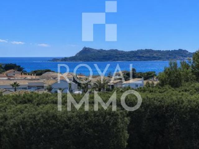 SIX FOURS LES PLAGES VUE MER T2 + Combles