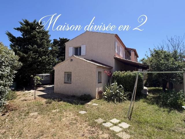 Six Fours les Plages, le Brusc, maison divisée en 2, la mer à 45