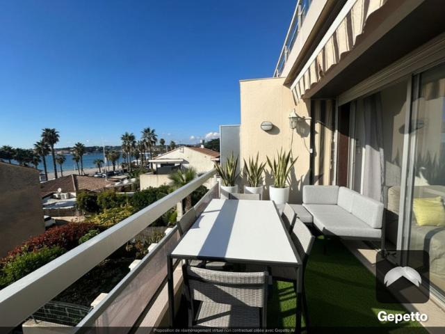 SIX FOURS LES PLAGES QUARTIER LES LÔNES T2 à 50m DE LA PLAGE