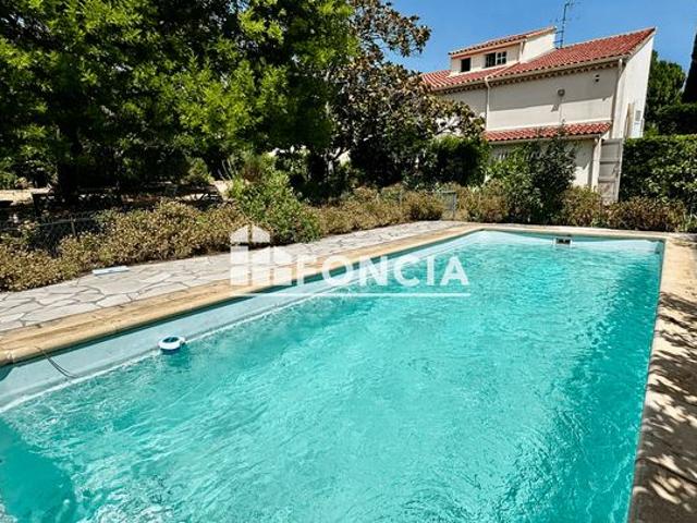 Six fours proche sanary, villa independante dans une impasse au calme