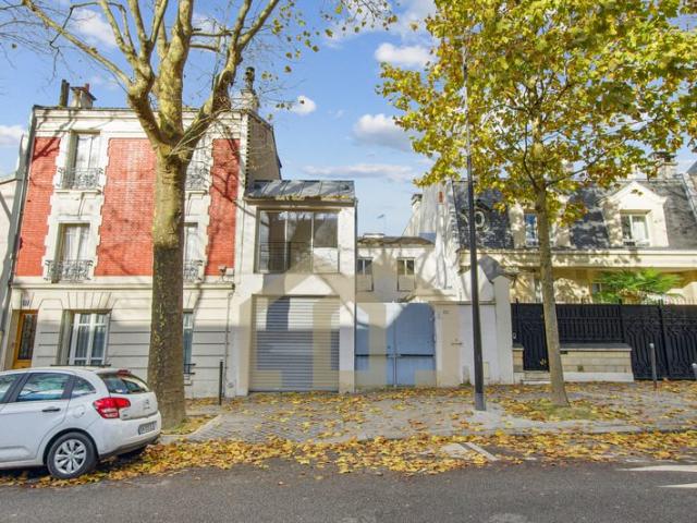 Six pièces Paris 19 189m² + exterieurs