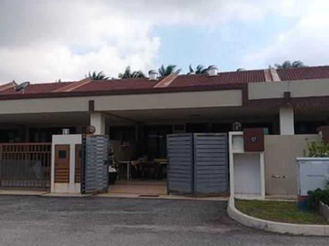 Size besar 22x80 1742sqft Taman Bayu Indera Lukut Port Dickson