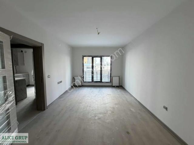 Söğütlü Toki 2. Etap'ta Zemin Kat 2+1 Kiralık Daire