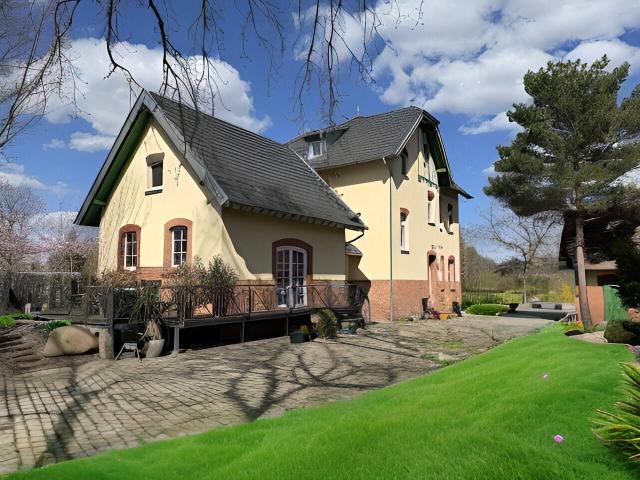 So will ich Wohnen! Ein Bahnhof zum Verlieben! Viel Platz und in der Nähe vom Cottbuser Ostsee