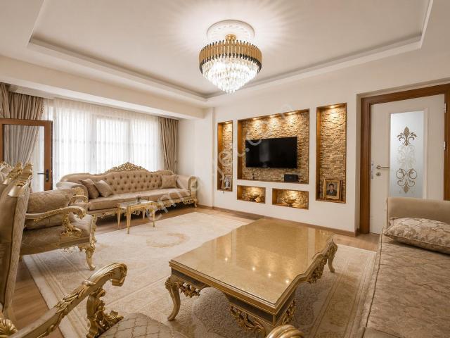 Soğanlı'da Tek Daire Üzerine 5 Yıllık Şık Satılık 3+1 Daire