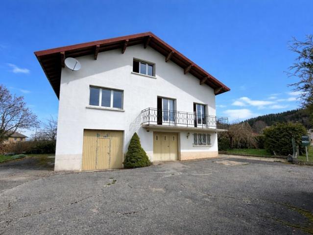 SOMBACOUR Maison familiale sur 3 niveaux – 182 m² habitable