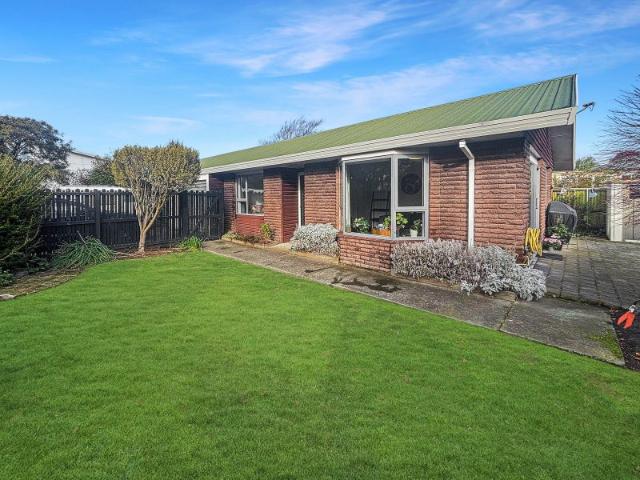 somerfield, 2 bedrooms