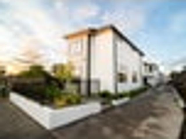 Somerfield, 3 bedrooms, $650 pw