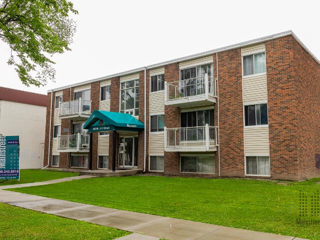 Somerset Apartments Studio Apartment for Rent at 10710 111 St Nw, Edmonton, AB T5H 3G3 Queen Mary Park