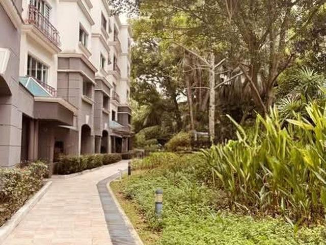 Sommerville Grandeur D10, Condominium