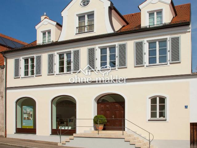 Sommerfeeling inklusive: Historisches Wohn und Geschäftshaus mit Innenhof Oase