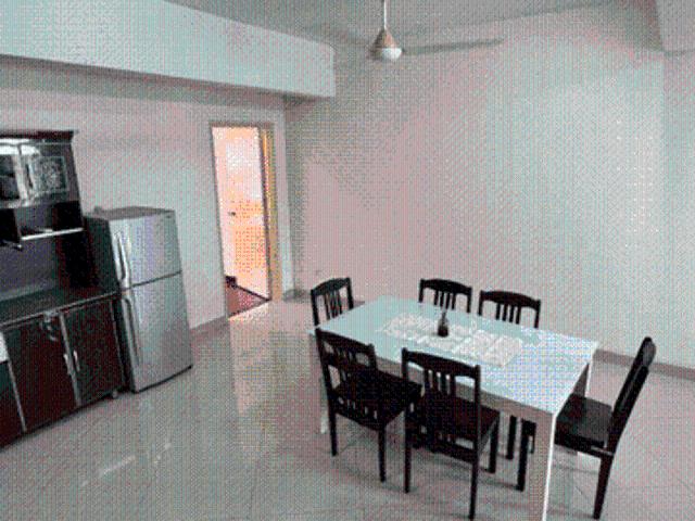 Sommerset Close Villas Town House, Bandar Tun Razak
