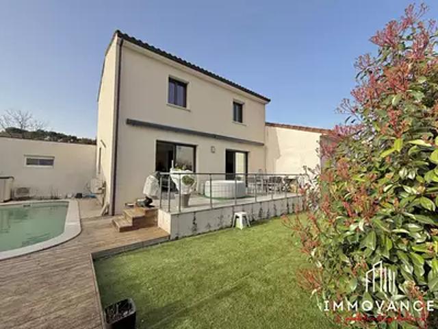 Sommières 30250 Achat / Vente maison 5 pièces t5 piscine parking